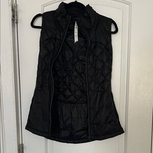Lululemon Size 6 Black Quilted Vest